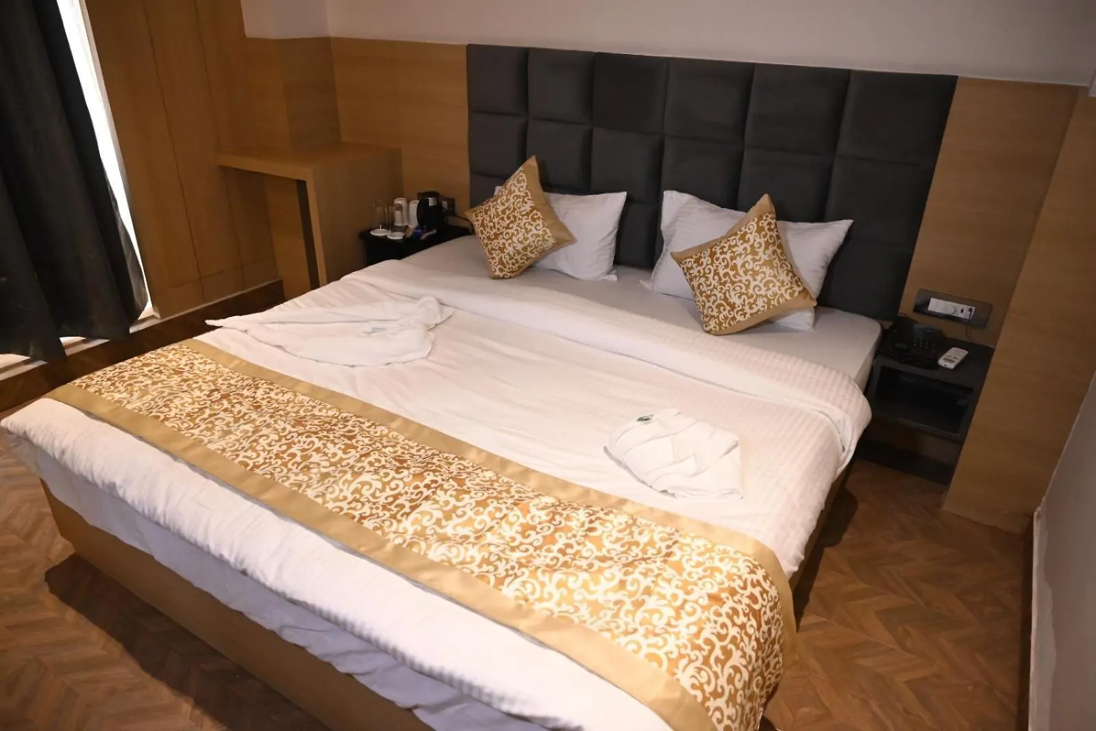Sampanna Inn Varanasi Hotel