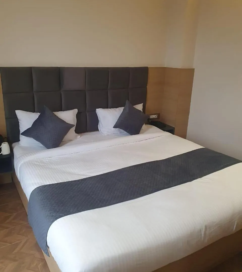 Sampanna Inn Varanasi